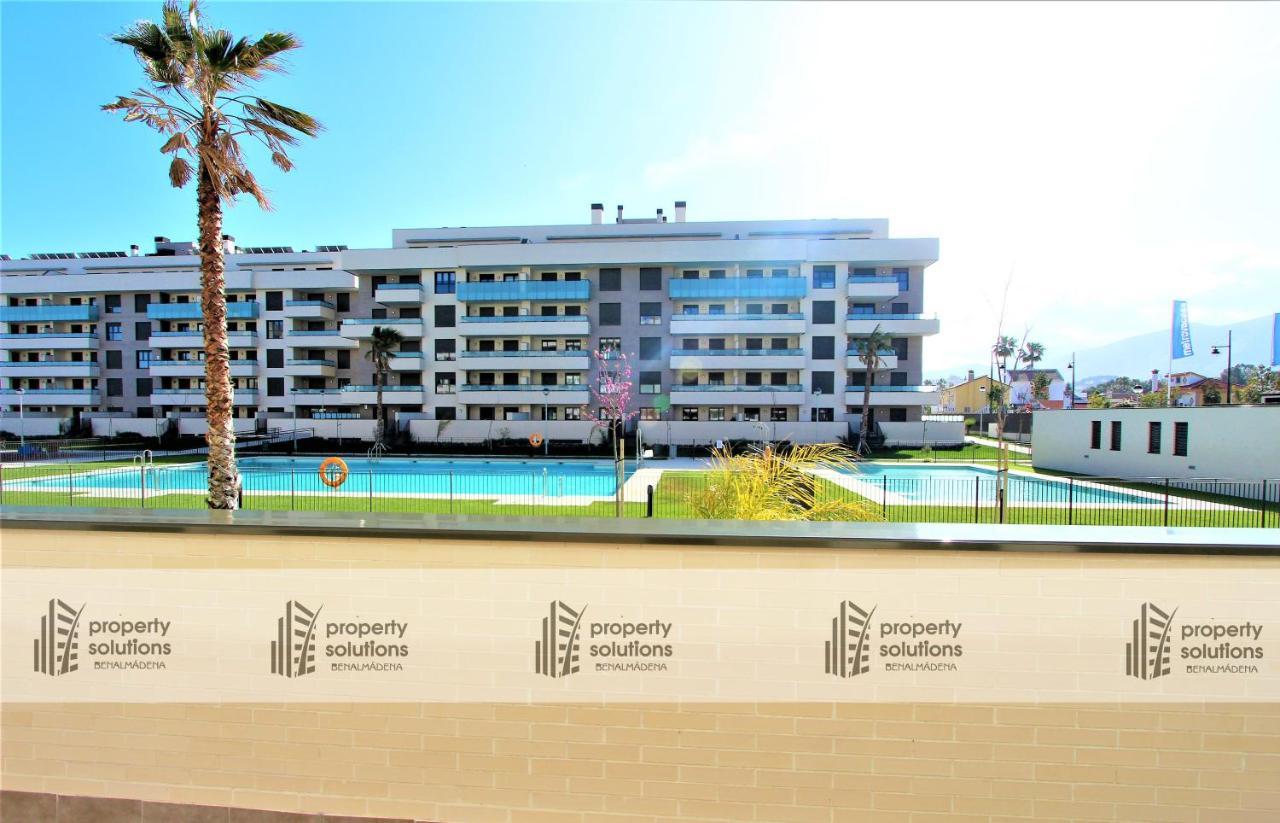 Apartamento Playa Los Álamos - Segunda línea de playa - Piscina - Playa a 300 metros - PARKING GRATIS - EXCELENTE CONEXIÓN WIFI Torremolinos Exterior foto