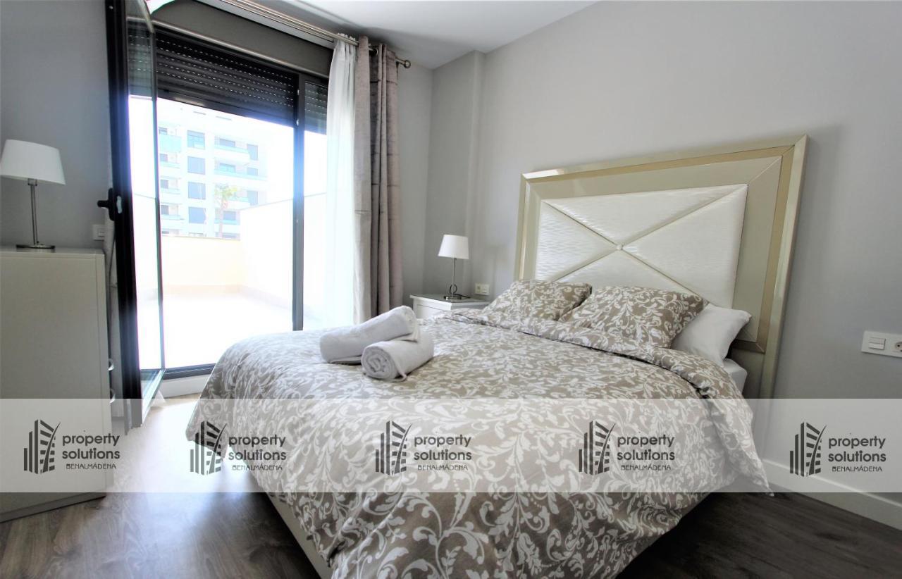 Apartamento Playa Los Álamos - Segunda línea de playa - Piscina - Playa a 300 metros - PARKING GRATIS - EXCELENTE CONEXIÓN WIFI Torremolinos Exterior foto