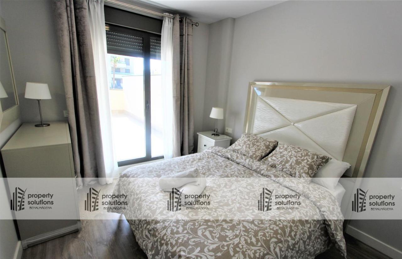 Apartamento Playa Los Álamos - Segunda línea de playa - Piscina - Playa a 300 metros - PARKING GRATIS - EXCELENTE CONEXIÓN WIFI Torremolinos Exterior foto