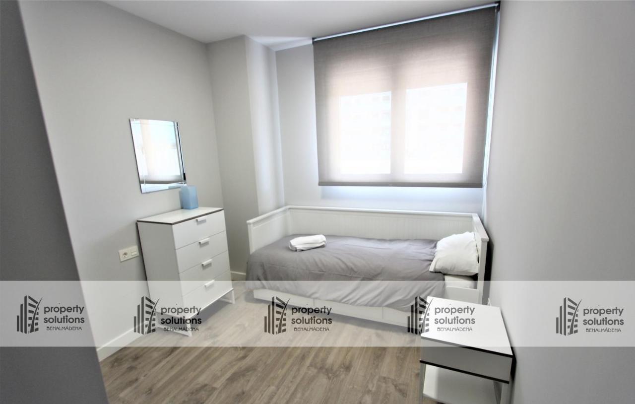 Apartamento Playa Los Álamos - Segunda línea de playa - Piscina - Playa a 300 metros - PARKING GRATIS - EXCELENTE CONEXIÓN WIFI Torremolinos Exterior foto